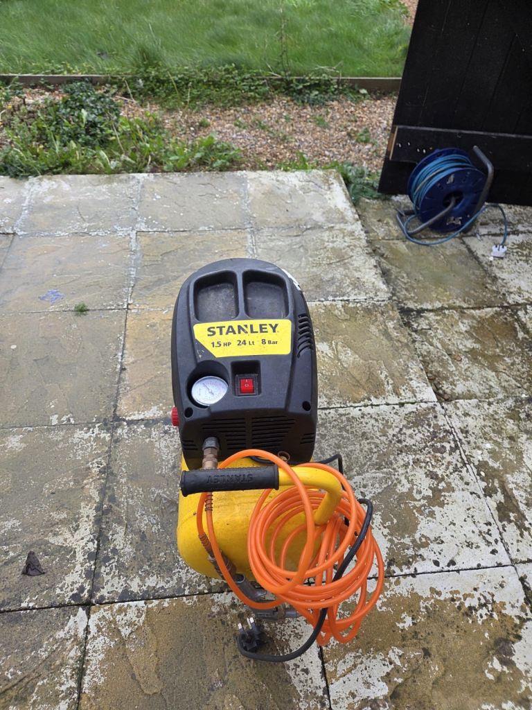 Stanley D200/8/24 Air Compressor