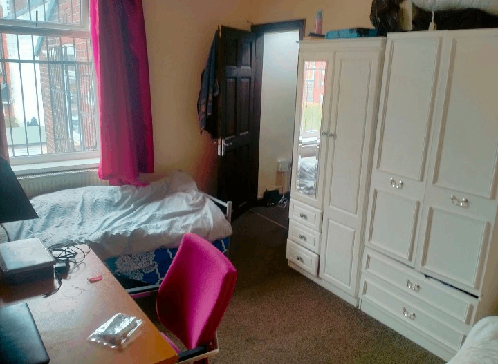 Shared room for rent in levenshulme 
