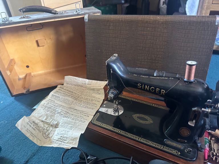 Singer Sewing machine form K4466
