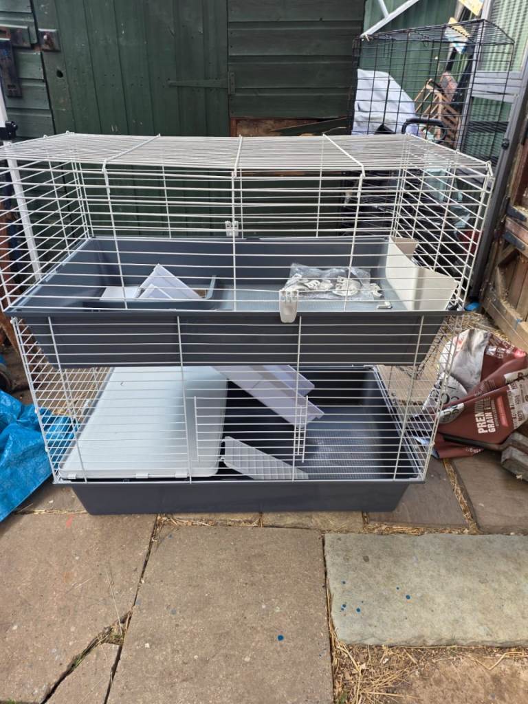 Rabbit/guinea pig indoor cage