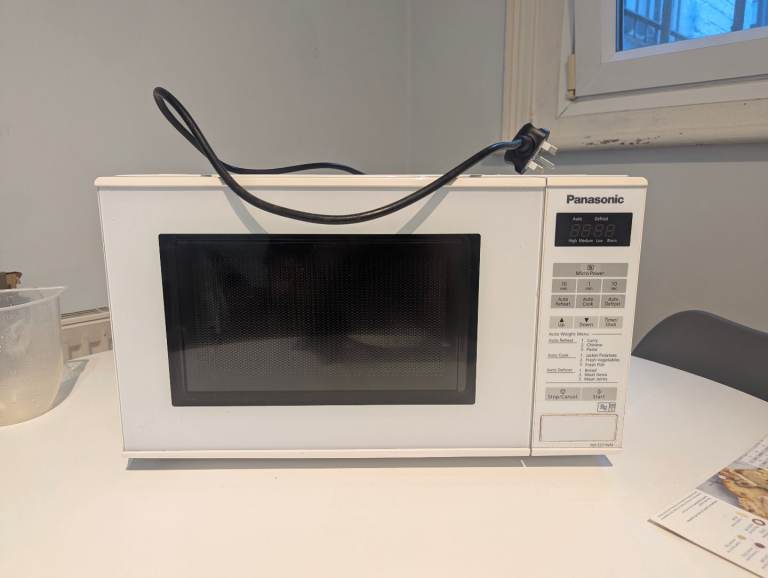 Panasonic Microwave 800W