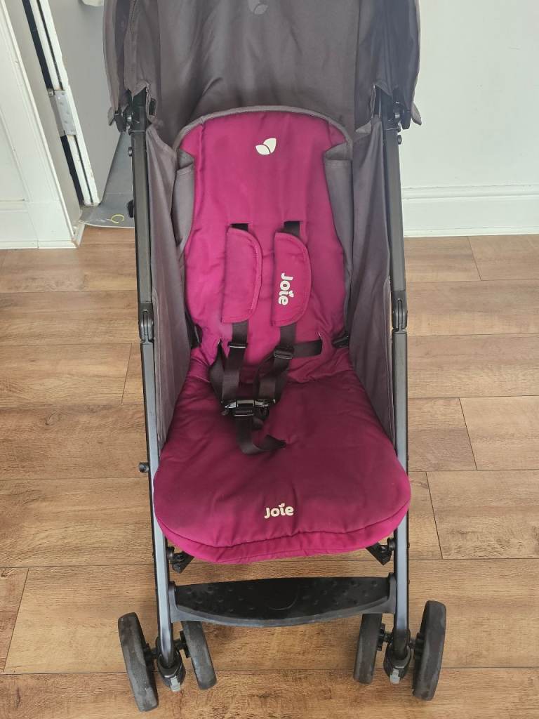 Joie Nitro lightweight stroller/buggy with raincover 