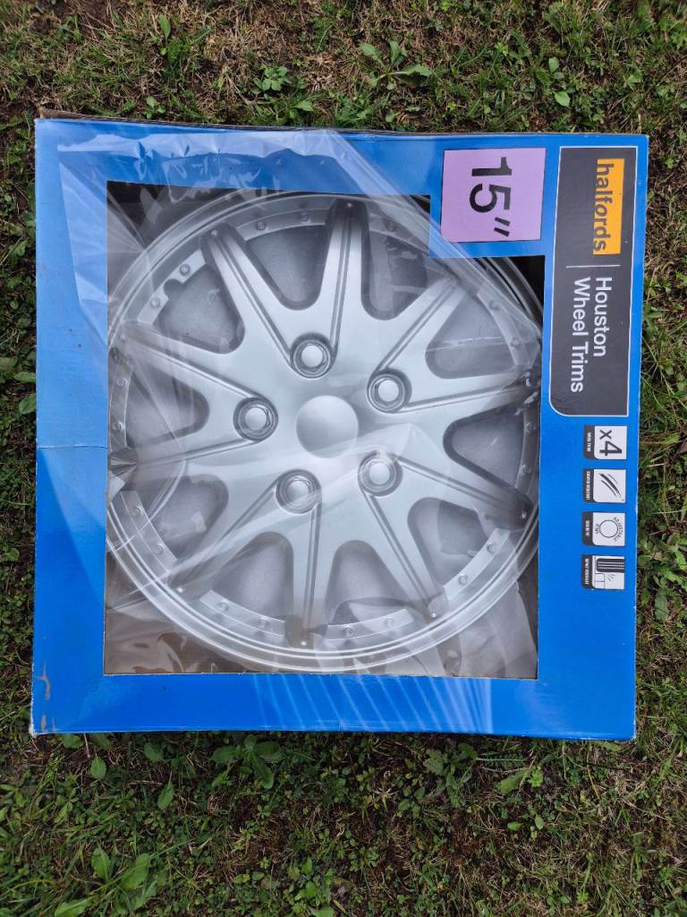 2 x 15" Wheel Trims