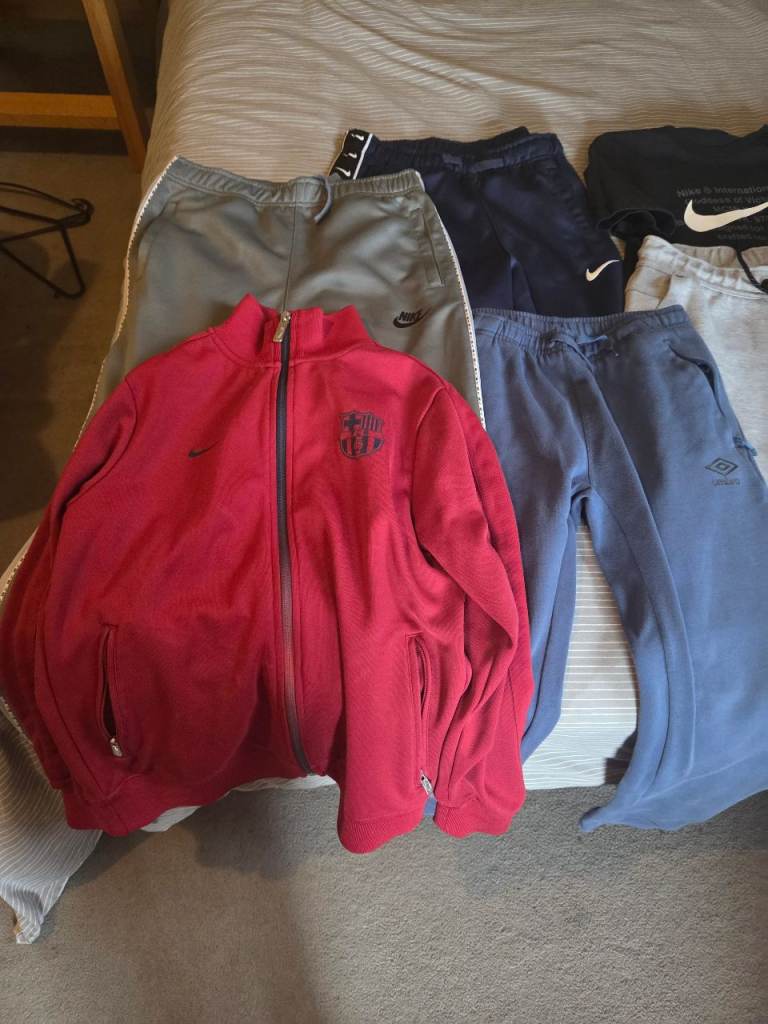 Boys Branded Sportswear Bundle – Nike, Umbro, Barcelona – 7 Items