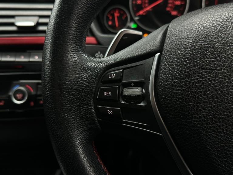 2017 BMW 3 Series 2.0 330e 7.6kWh Sport Auto Euro 6 (s/s) 4dr SALOON Petrol/Electric Hybrid Autom...