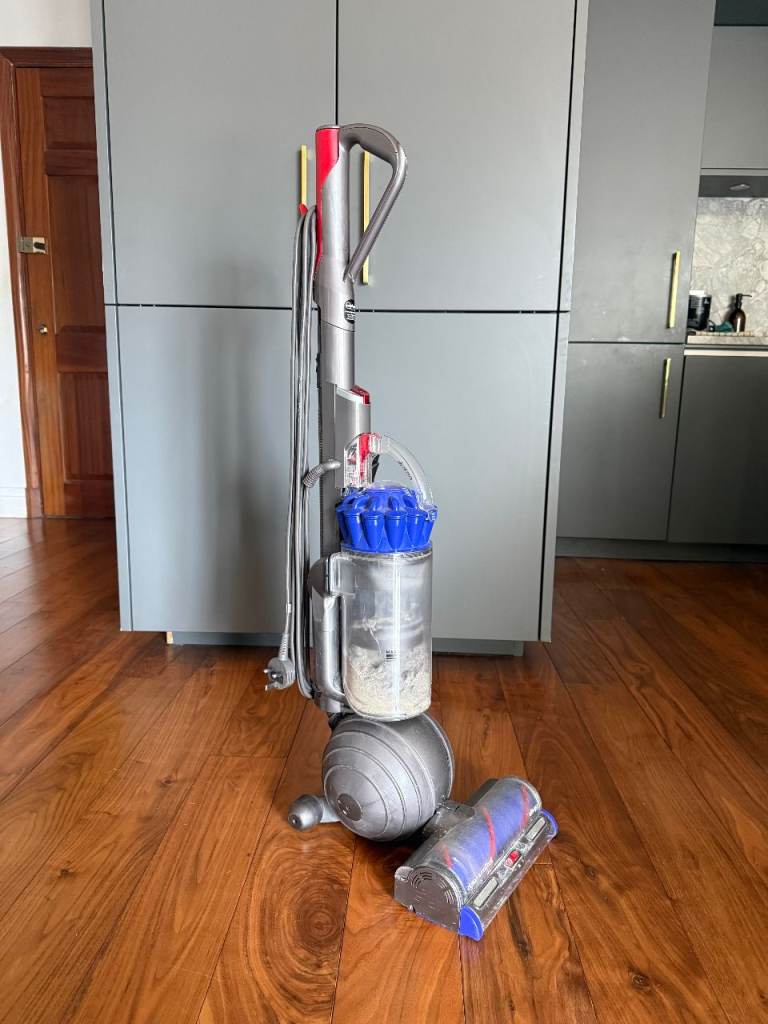 Dyson Small Ball Allergy upright vacuum cleaner + accessories