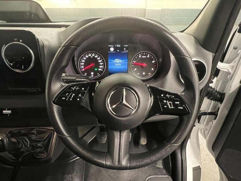 2024 Mercedes-Benz Sprinter 3.5t H2 Pro Van PANEL VAN DIESEL Manual
