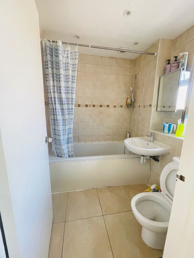 Double room for rent 