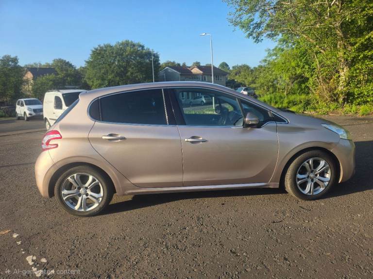 Peugeot, 208, Hatchback, 2015, Manual, 1199 (cc), 5 doors