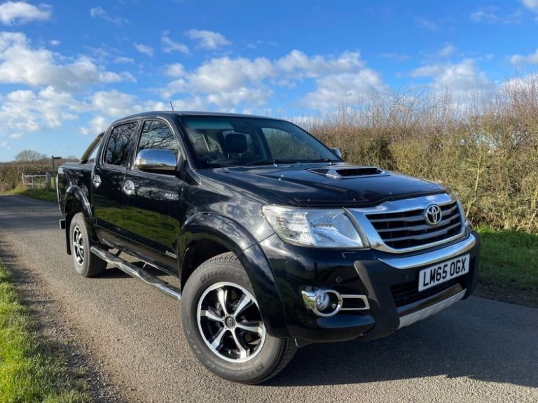 2015 Toyota Hilux Invincible X D/Cab Pick Up 3.0 D-4D 4WD 171 Auto PICK UP Diesel Automatic