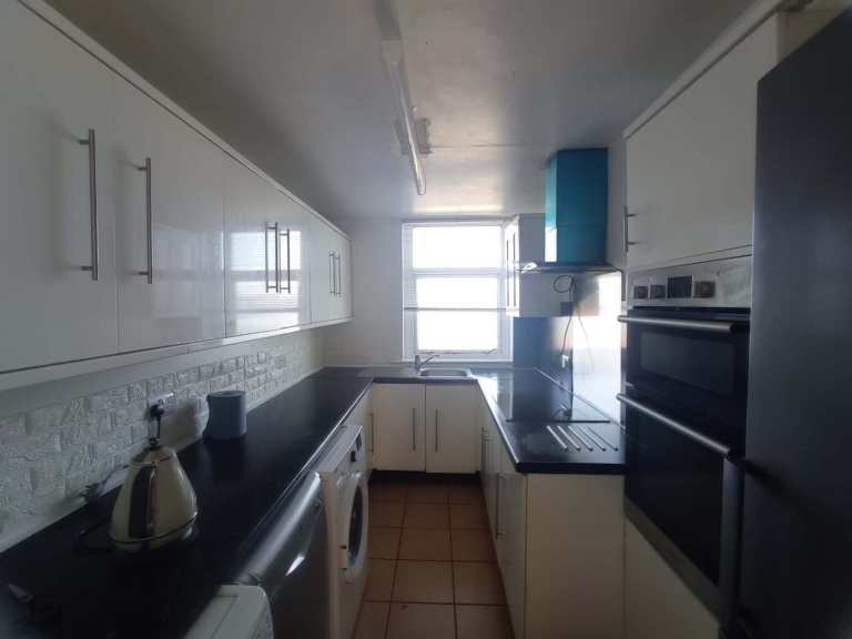 2 bedroom flat