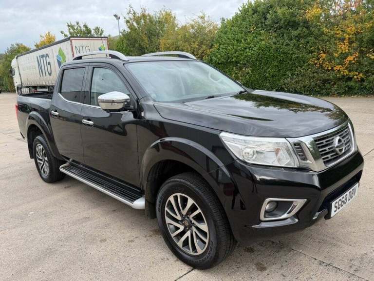 2018 Nissan Navara 2.3 dCi Tekna Pickup Double Cab 4dr Diesel Auto 4WD Euro 6 (190 ps) PICK UP Di...