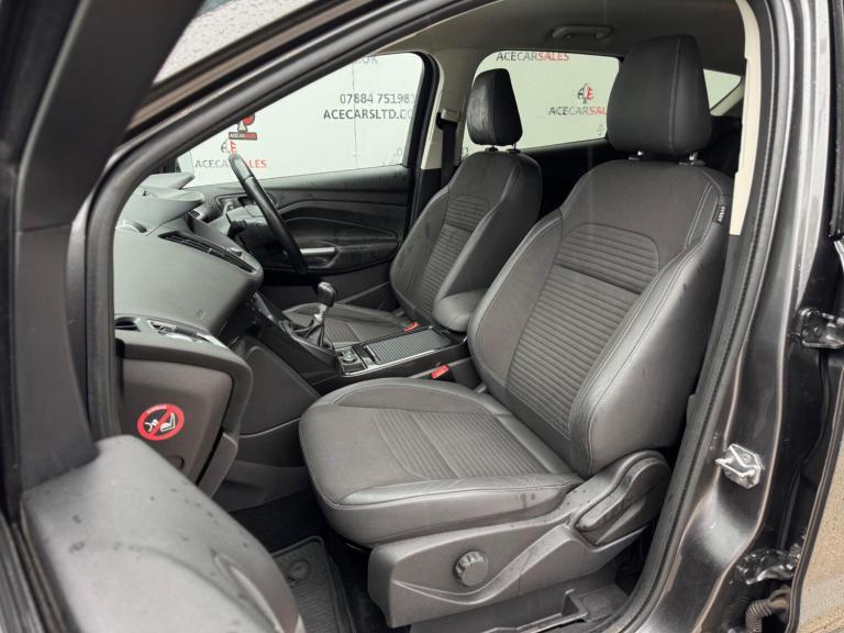 2017 Ford Kuga 2.0 TDCi Titanium Euro 6 (s/s) 5dr HATCHBACK Diesel Manual