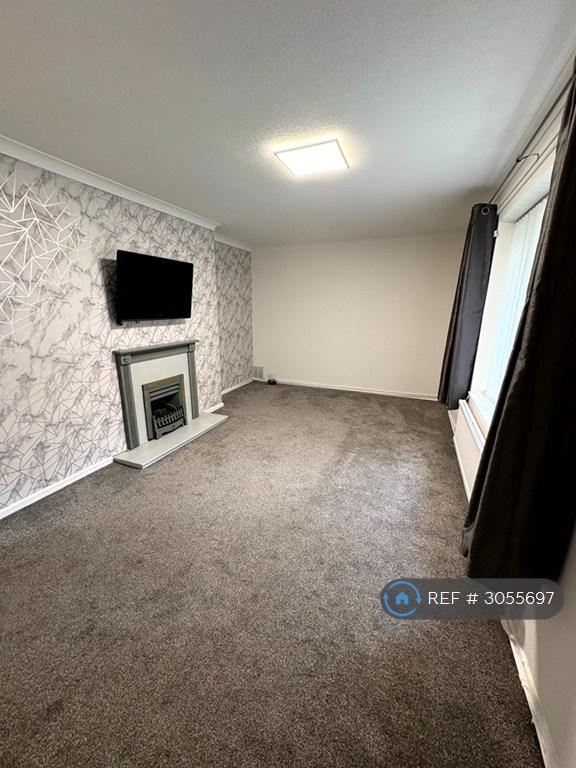 2 bedroom flat in Eccles, Manchester, M30 (2 bed) (#3055697)
