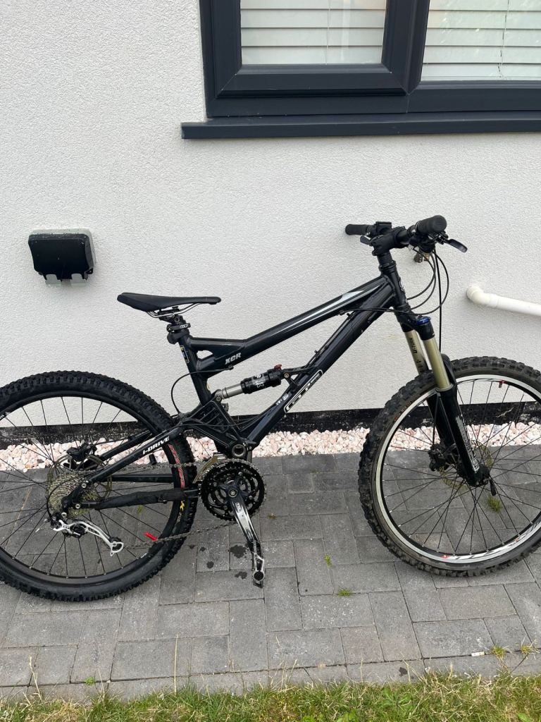 GT XCR Full Suspension Mountain Bike  Medium Frame