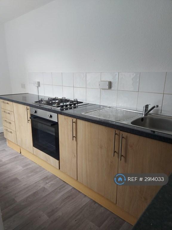 2 bedroom house in Hollins Road, Oldham, OL8 (2 bed) (#2914033)
