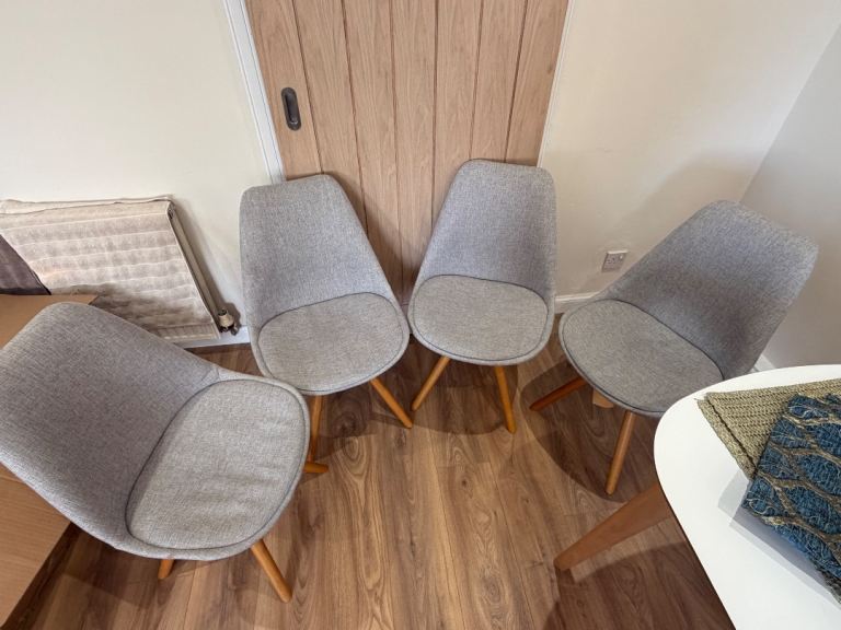 Dining Room Chairs (Set of 4)