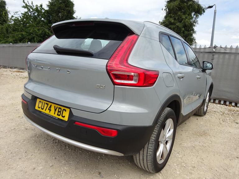 2024 74 REG VOLVO XC40 CORE B3 AUTO DAMAGED REPAIRABLE SALVAGE