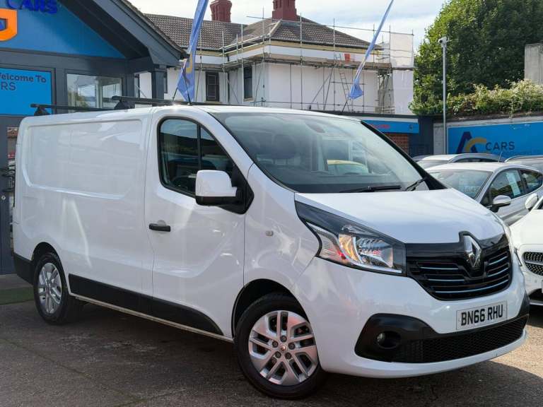 2016 Renault Trafic 1.6 dCi 27 Sport Nav Panel Van 5dr Diesel Manual SWB Standard Roof Euro 6 ( P...