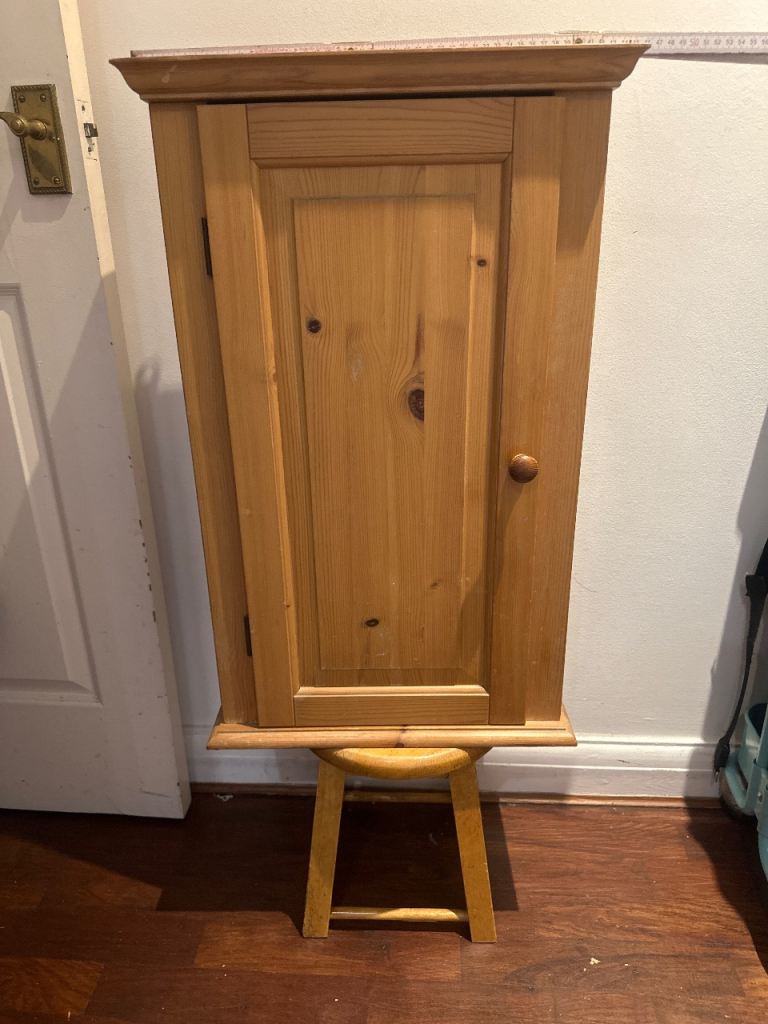 Wooden Wall Cabinet with Single Door – Good Condition