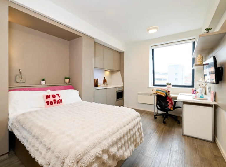 Classic Studio in Exeter's City Centre