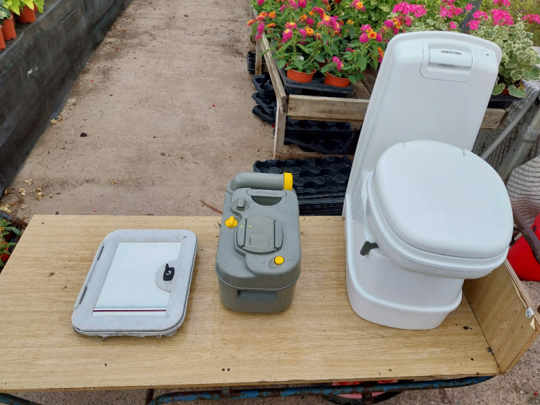 Thetford caravan cassette toilet c200