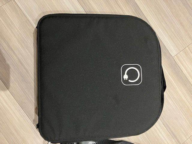 GENUINE MERCEDES CHARGER CABLE ELECTRIC HYBRID 3PIN 240V HOME CHARGING PLUG-IN + BAG NEVER USED240