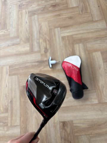 Taylormade Stealth Plus 9' driver HZRDZ smoke yellow low spin golf