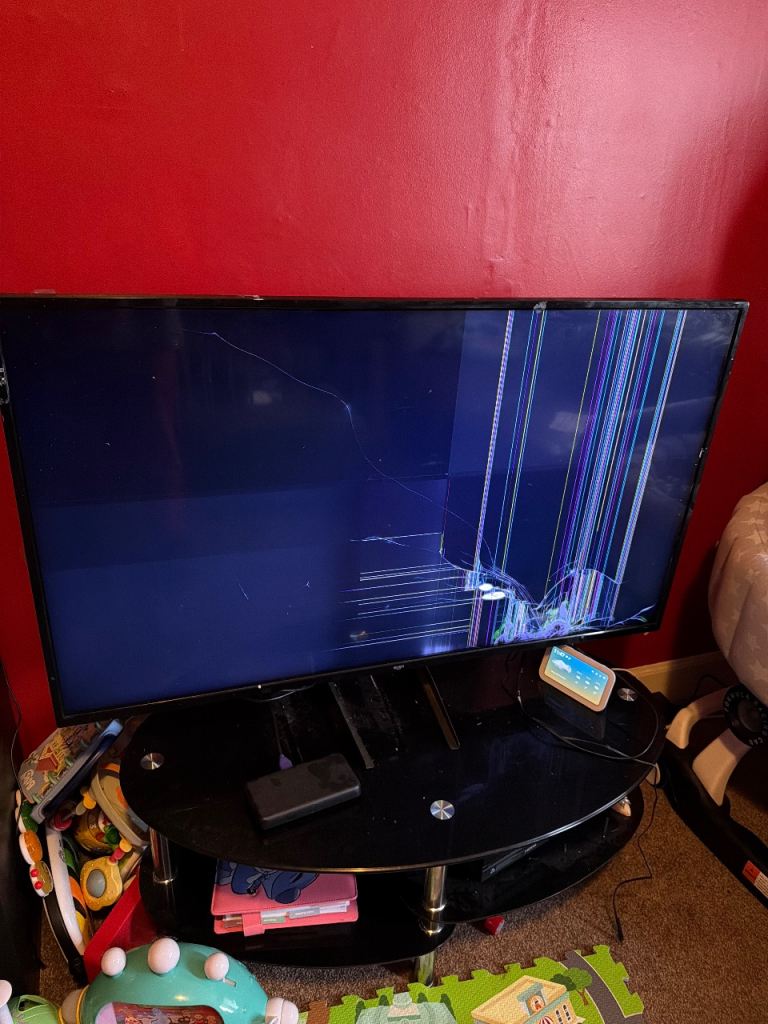 Tv 50-55” broken screen 