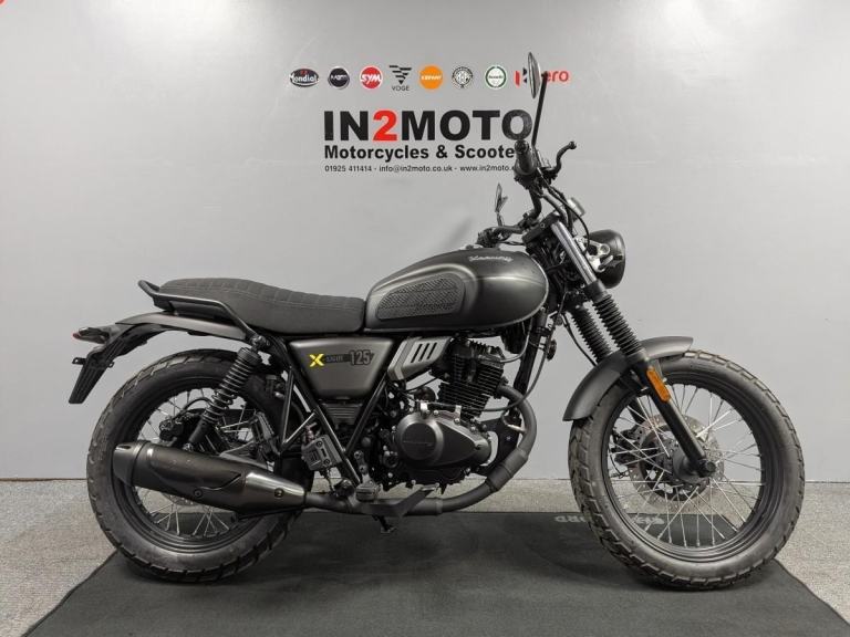 2025 (75) Keeway X-Light 125 in Black