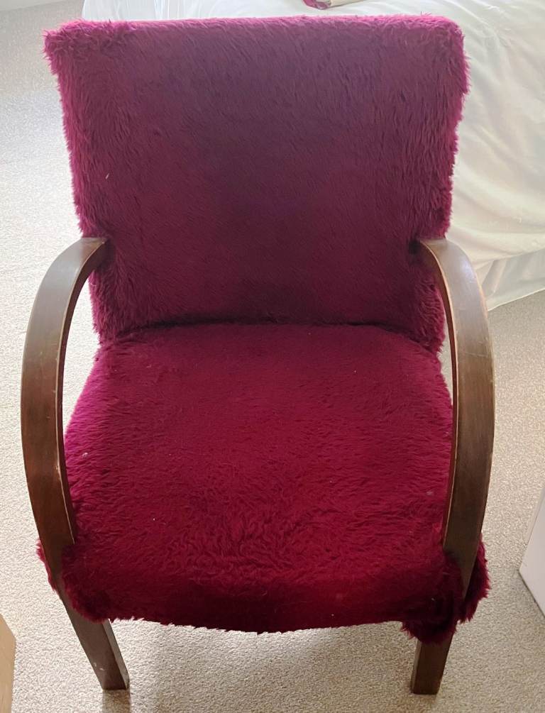 Retro plum Faux Fur small Armchair – Good Condition (FREE)