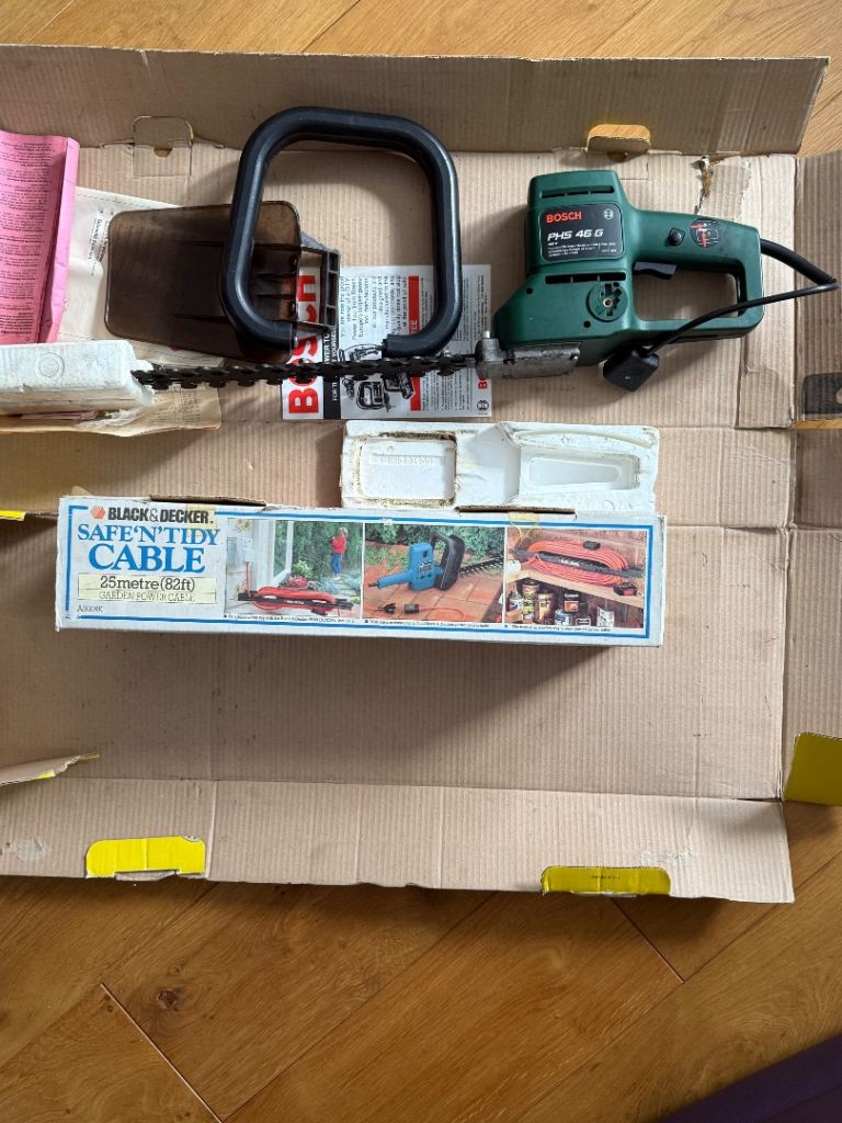 Bosch PHS 46 G Hedge Trimmer with Black & Decker Power Cable