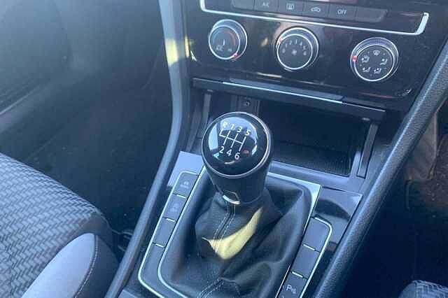 2018 Volkswagen Golf 2.0 TDI R-Line 5dr Hatchback Diesel Manual