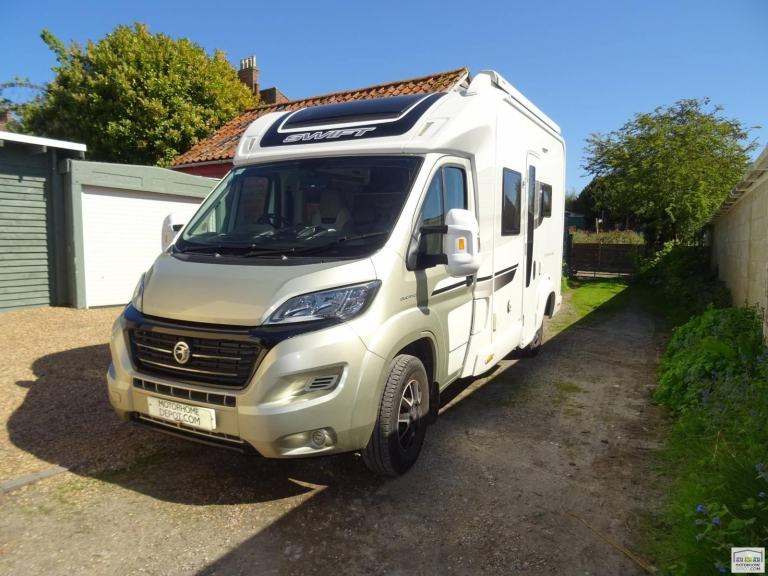 Swift Escape 604 Champagne 4 Berth 2018 Auto