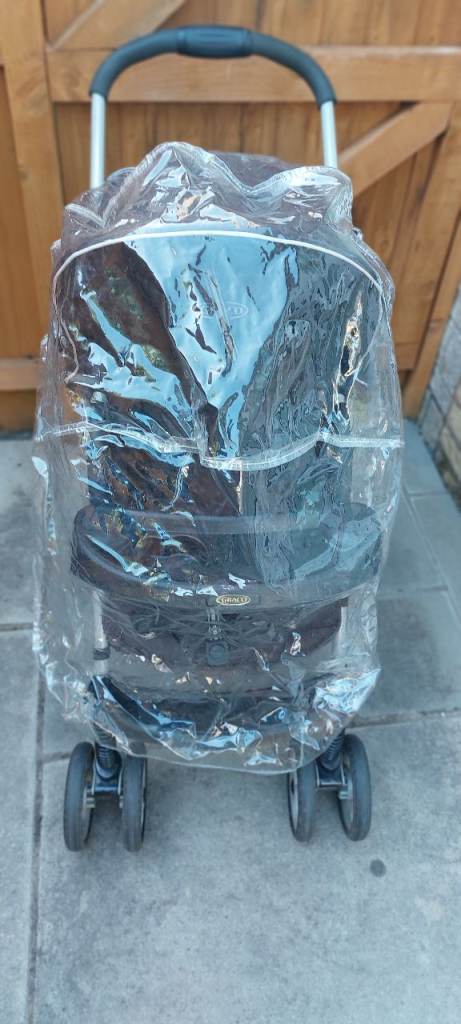 Graco Mirage travel system pram with baby car seat
