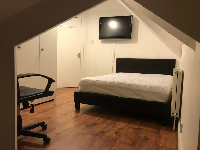 Single room for rent 