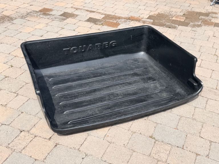 VW Toureg Ridged boot liner