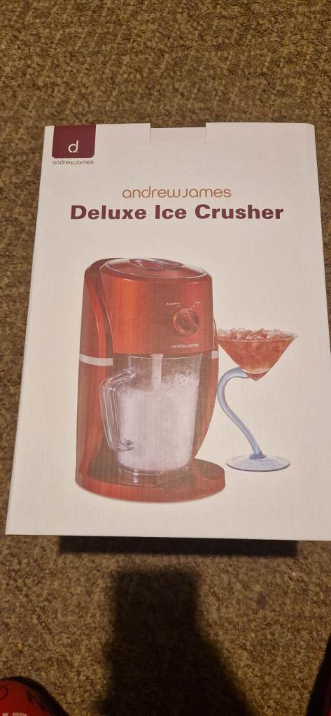Ice cube crusher