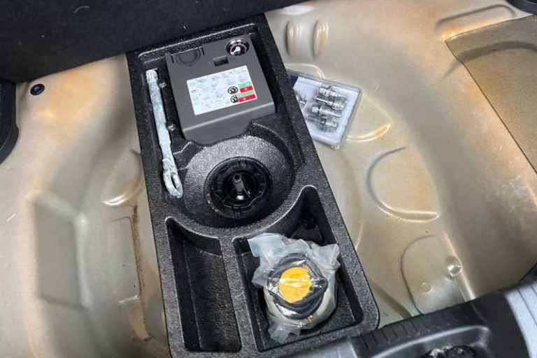 2019 Vauxhall Crossland X 1.2T ecoTec [110] Tech Line Nav 5dr [6 Spd] [S/S] HATCHBACK PETROL Manual