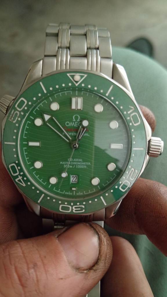 Omega Seamaster Watch – Green Dial Automatic, Stainless Steel