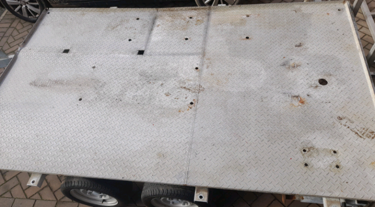 Stainless steel checker plate chequer diamond tread aluminium trailer 
