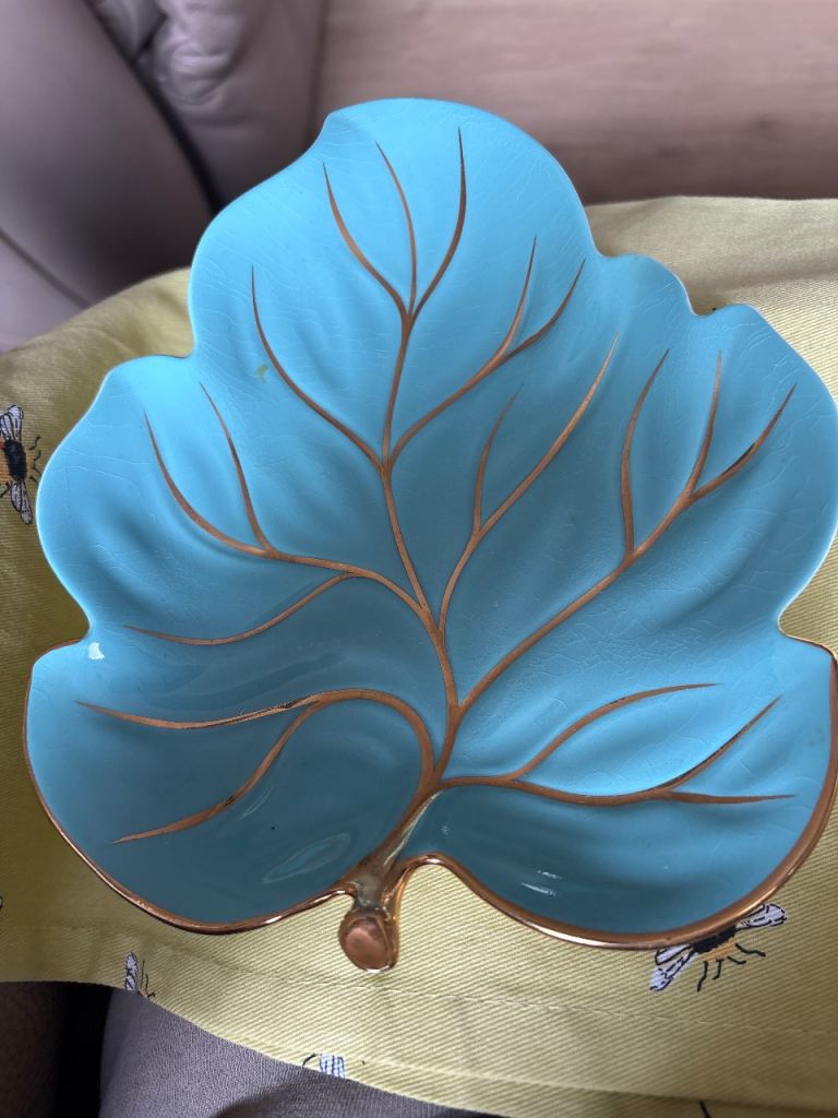 Carltonware Lovely Blue Leaf-Shaped Ceramic Dish – As Good As New