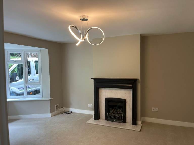 Modern 3 Bedroom House | Furnished | Fitted Kitchen | Garage | Hempstead Road, Watford - WD17