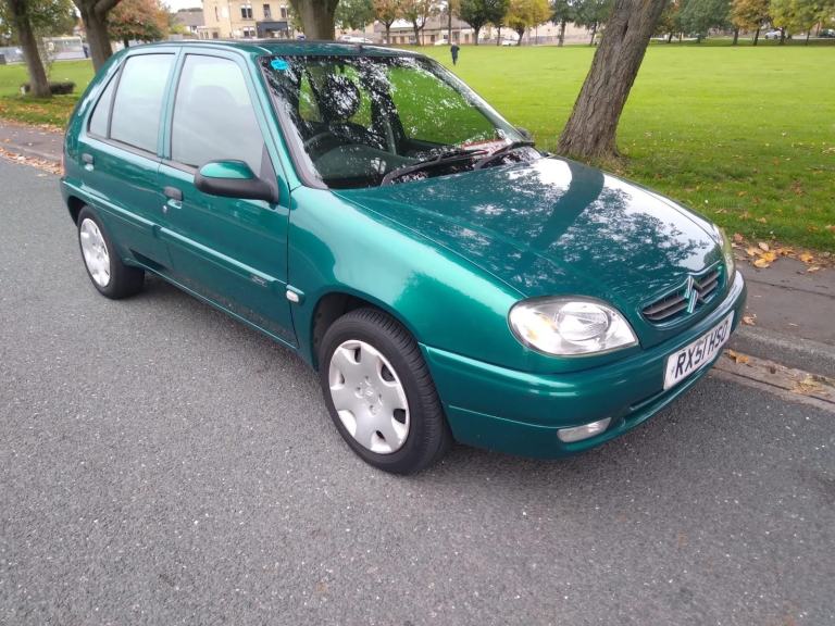2001 51'reg Citroen Saxo 1.4 Desire 5 door AUTOMATIC **37,000 miles**