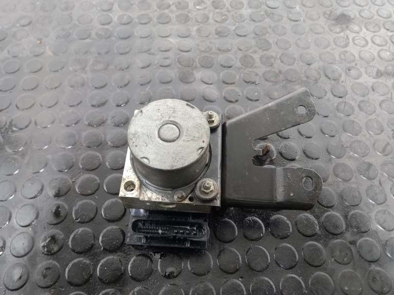 Citroen C1 Abs Pump/Modulator 2005-2014 1.0l 384f (Cfa) (1kr-Fe)