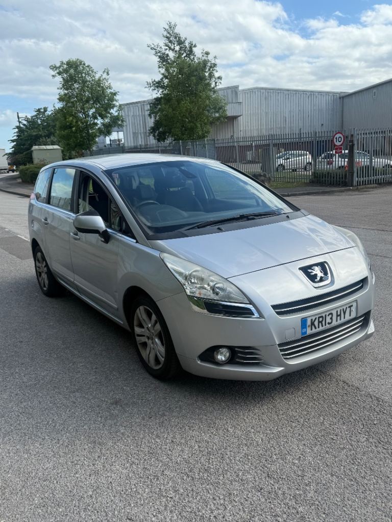 Peugeot, 5008, MPV, 2013, Manual, 1560 (cc), 5 doors