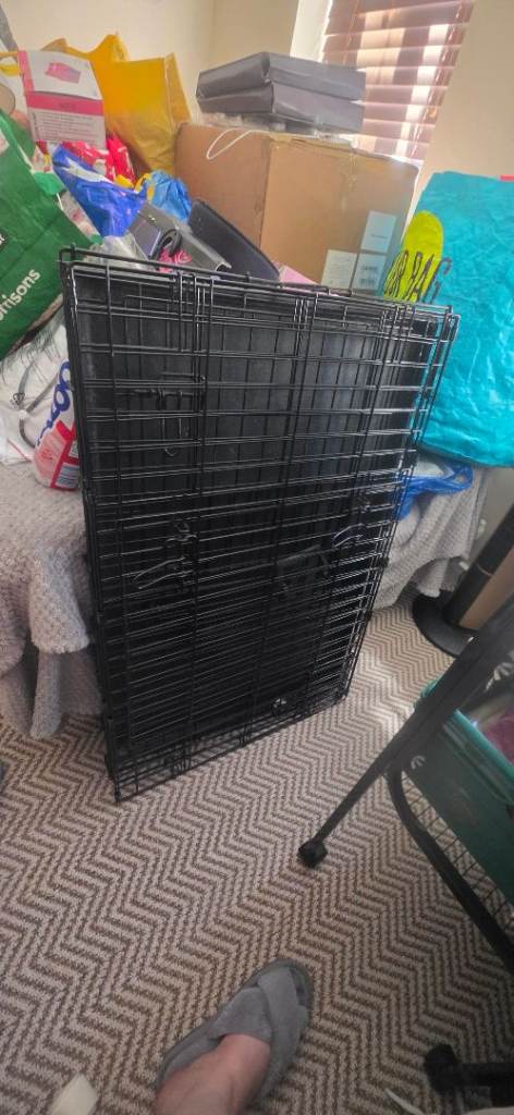 Dog cage 