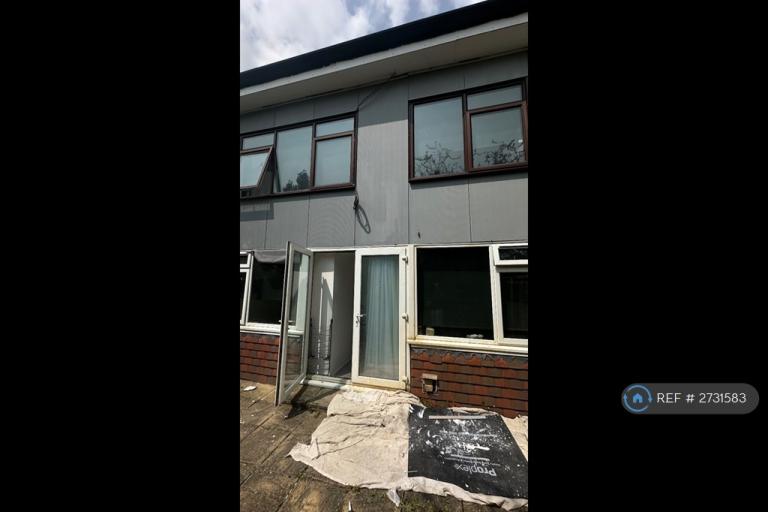 1 bedroom in Berecroft, Harlow, CM18 (#2731583)