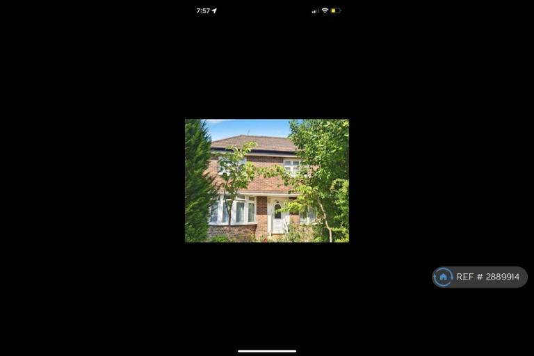 3 bedroom flat in Oakmount Avenue, Southampton, SO17 (3 bed) (#2889914)