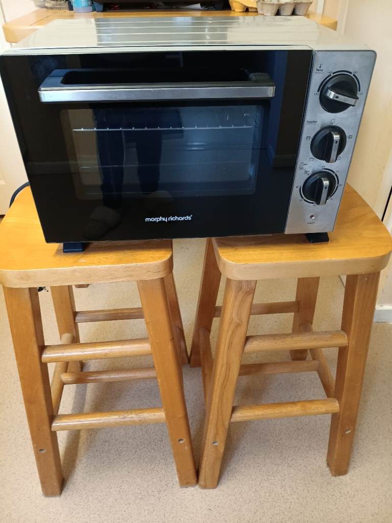 Morphy Richards Mini Oven with Light - Good Condition